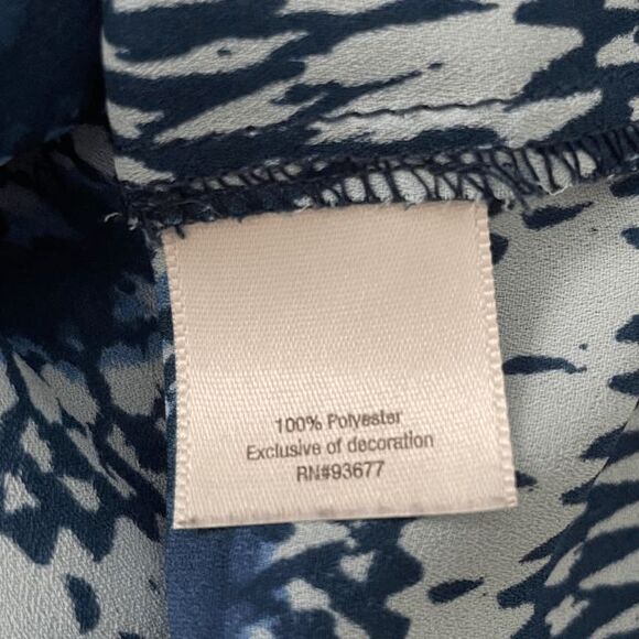 A New Approach Batwing Blouse Blue White Aztec Print Lace Up Short Sleeve 1X - Picture 9 of 9